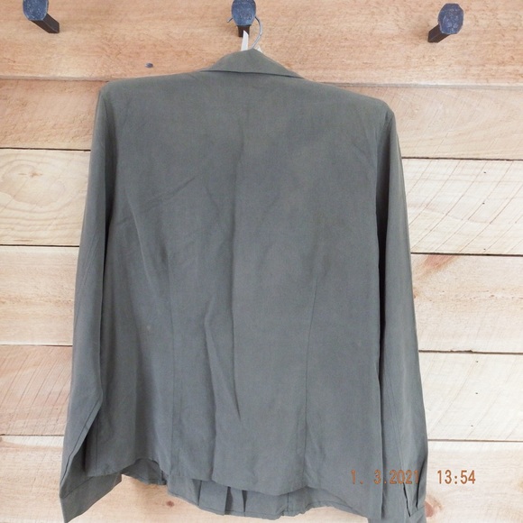 Tailor B Moss 100% silk blouse - Picture 2 of 3